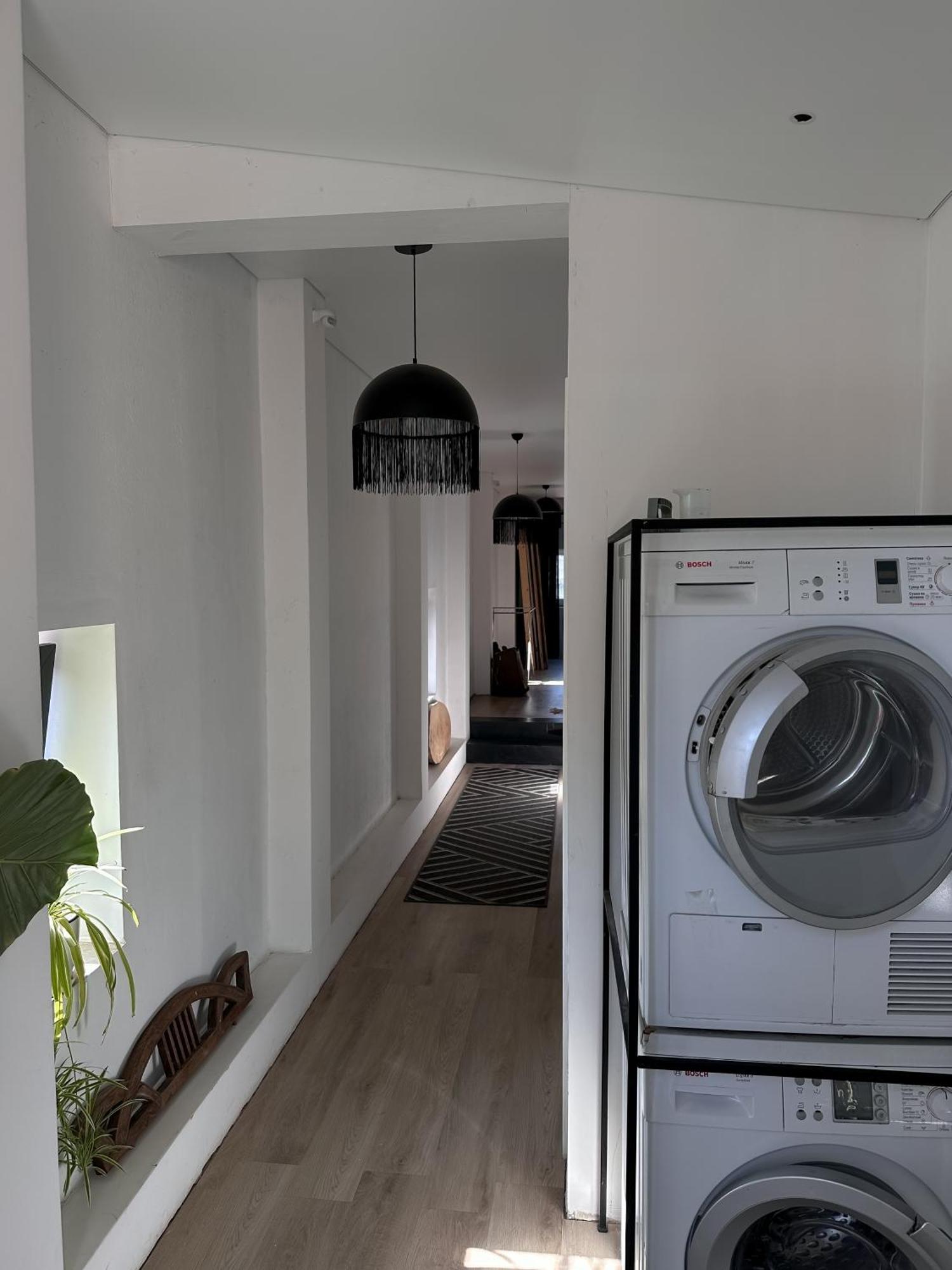 White Door Apartments Heart Of Odessa 4 Zewnętrze zdjęcie